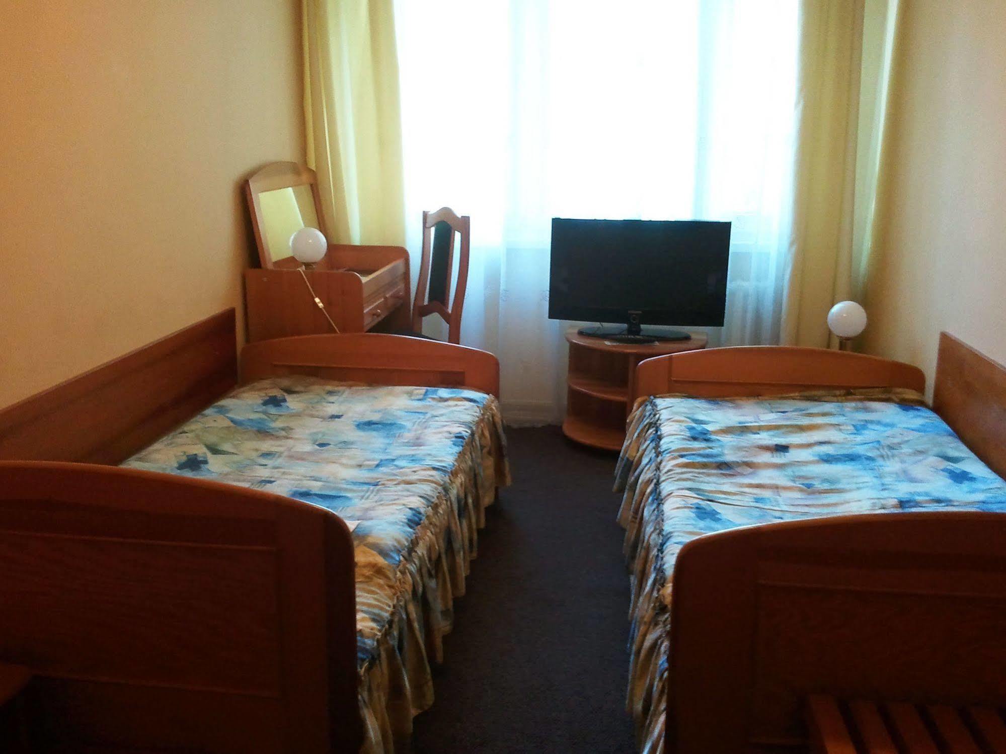 Halo Hotel